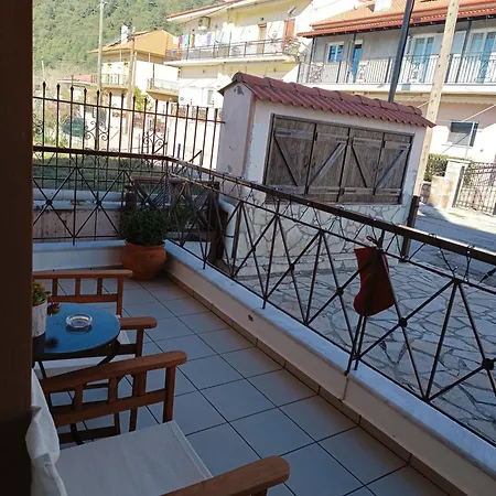 Hotel apartamentowy Xenonas Drimos